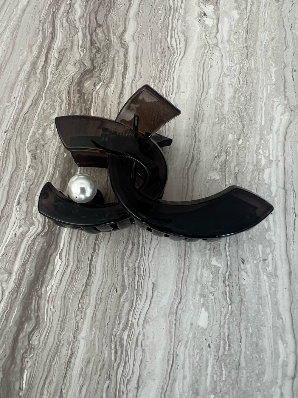 Black Pearl Accent Hair Claw - Women Shoes Accessory